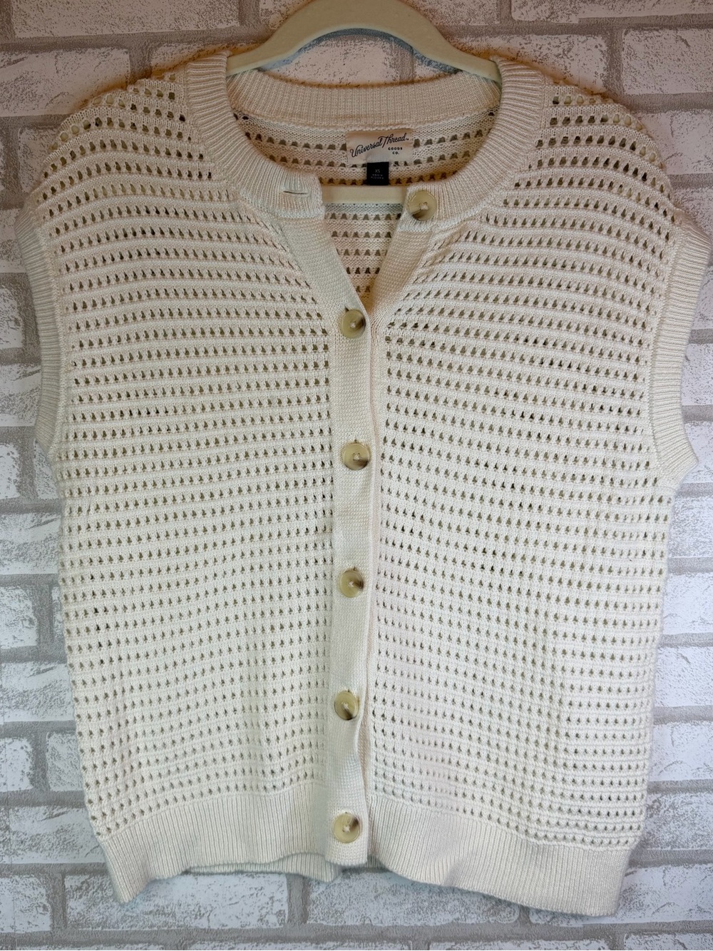 Universal Thread Ivory Open Knit Button Front Sweater Vest XS Sleeveless Cotton